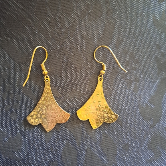 3/$20 Vintage Earrings - Picture 3 of 4